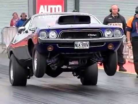 Dodge Challenger Slow motion Wheelie