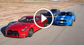 GT-R-s-Z06-vs-GT500