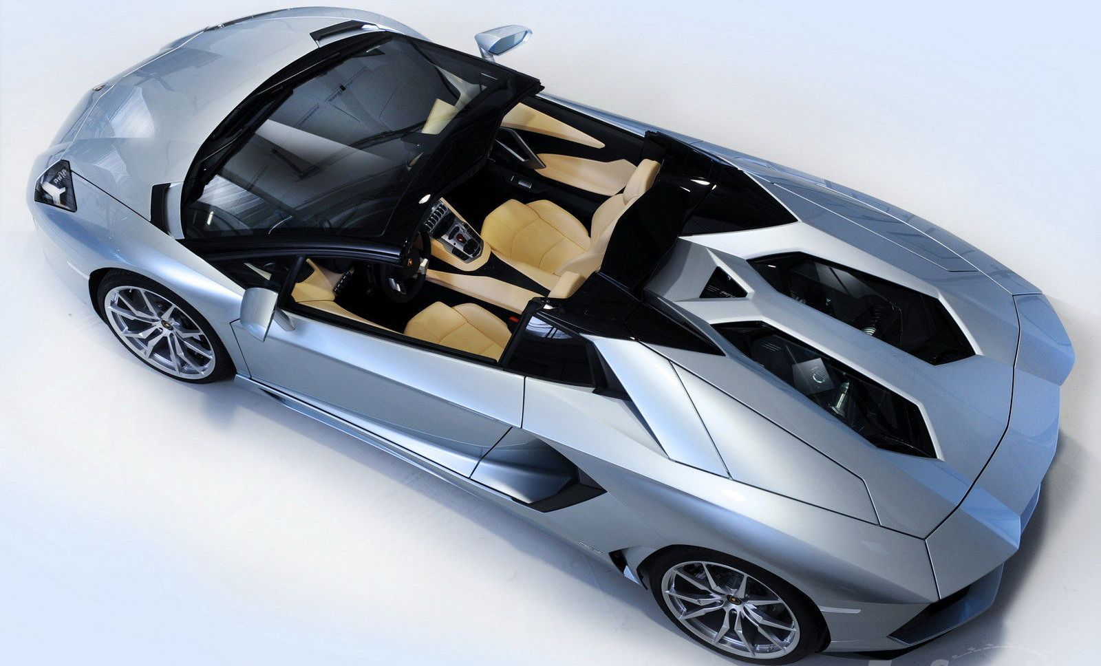 2013 Lamborghini Aventador LP700-4 Roadster
