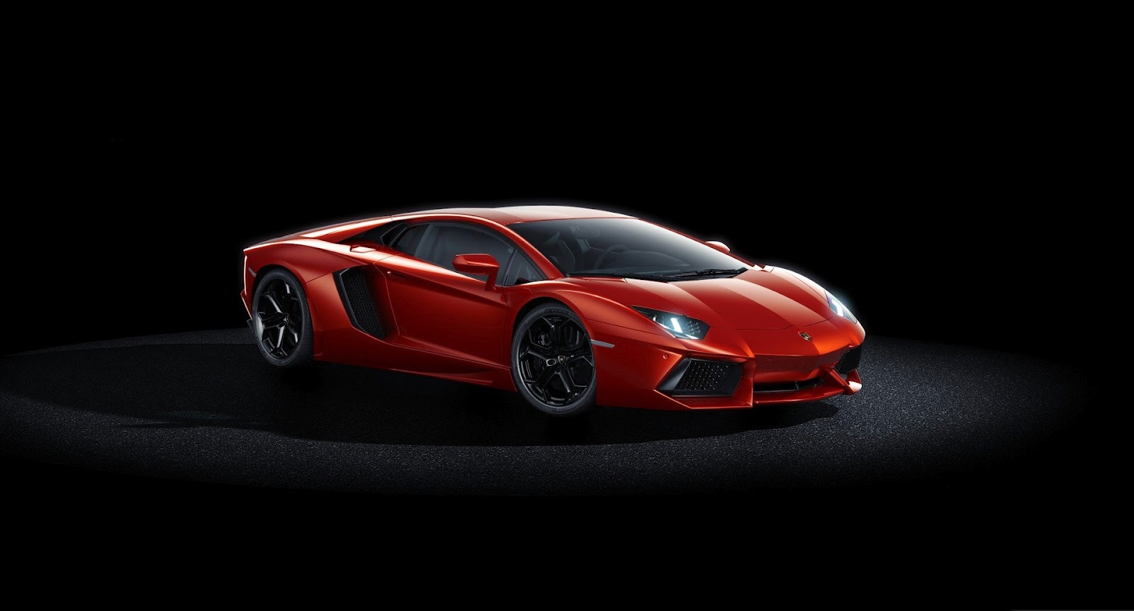 Lamborghini Aventador LP-700 4
