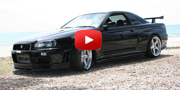 Nissan Skyline r34 Donuts
