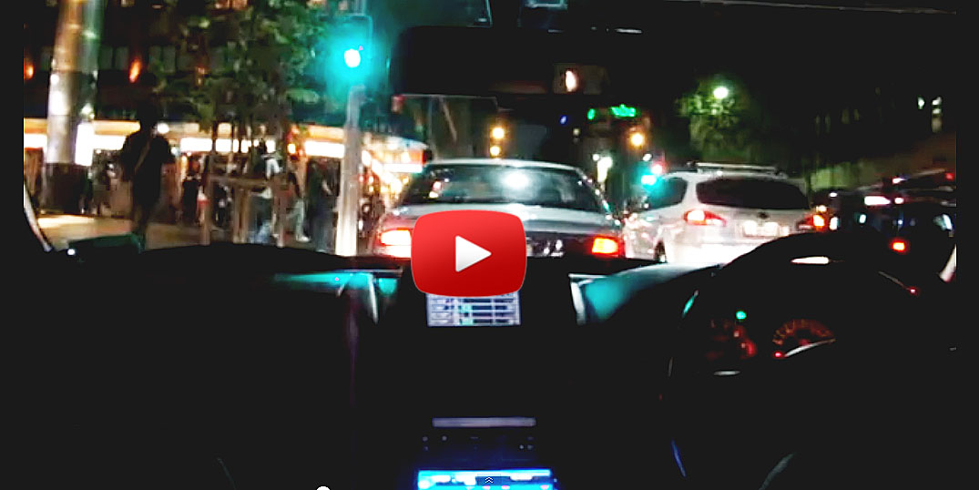 Nissan Skyline R34 GTR V-Spec City Drive