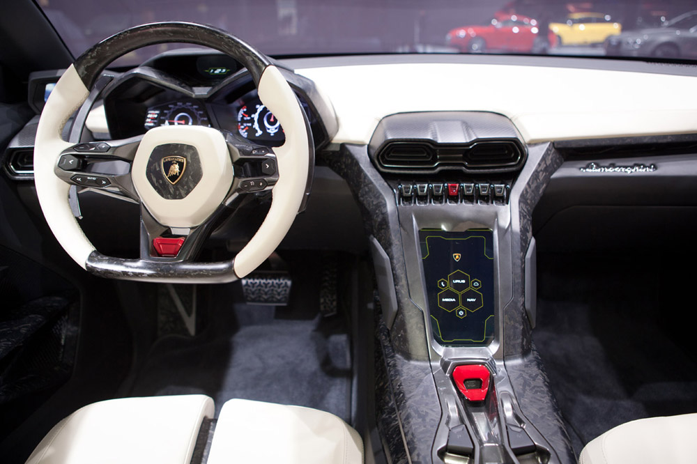lamborghini urus 7