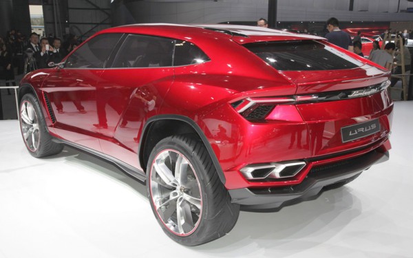 lamborghini urus 9
