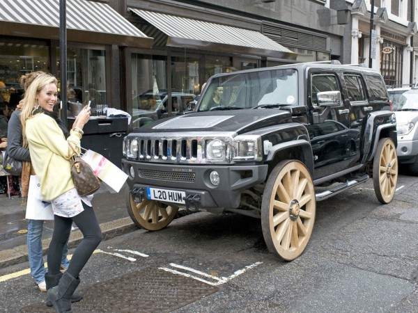 Hummer with Carriage wheels
