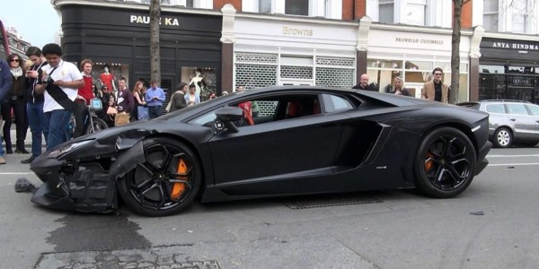 Lamborghini Aventador London Crash