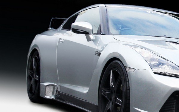 overkill_abflug_widebody_kit_for_nissan_r35_gtr_front partial view