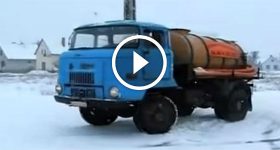 Excrement Suction Truck LOVES DRIFTING