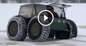 Little-4x4-Monster-Driving-In-Ice-And-Water