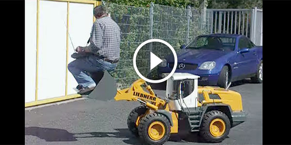 RC Liebherr Dozer Lifting Its Owner
