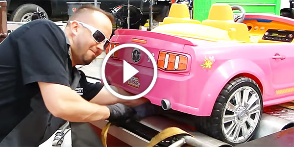 Barbie JEEP SHOWS MONSTER POWER