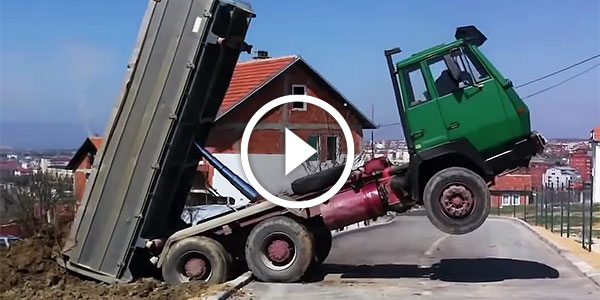 Truckers - THIS Is HOW NOT TO UNLOAD STUFF