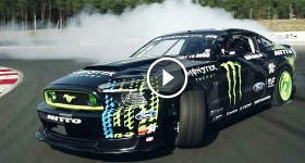 007-Magnaflow-Super-Lap-Vaughn-Gittin-Jr-drifting-Gatebil-at-Rudskogen-Norway