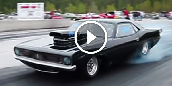72 Cuda 411 c.i. 340 Drag Race