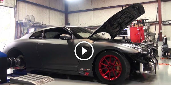 T1 Race Development's 2000hp R35 GT-R