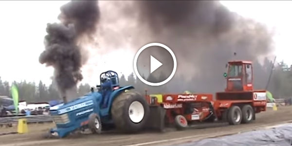 Tractor pulling Finland Nurmes 11.8.2013 0