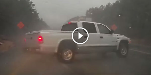 Truck Near Miss Wet'n'Wild Spin Out