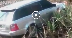 clever solution for stuck range rover