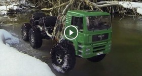 RC CWR Custom 6X6 action new build first trail run