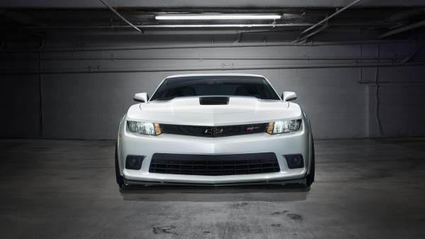 2015 Camaro Z28 front end view