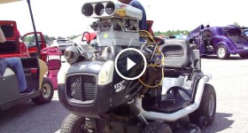 350 SMALL BLOCK CHEVY IN LAWN MOWER START UP MONSTER MOWERCRAZYSICK INSANE