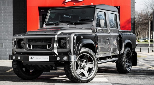LAND ROVER DEFENDER 110 PICK UP CHELSEA WIDE TRACK front three quarters
