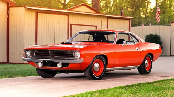 1970 Plymouth Hemi Cuda  front three quarters