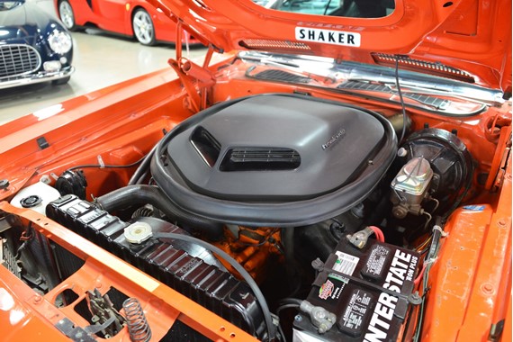 1971 Plymouth Cuda HEMI engine