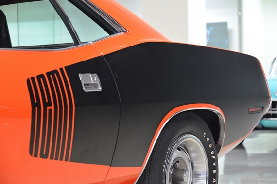 1971 Plymouth Cuda HEMI  hemi emblem