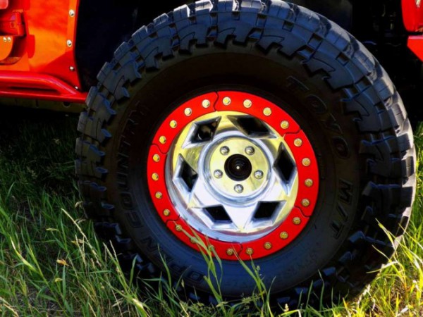 jk skinz jeep wheel close up