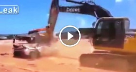 Sudanese worker destroys sponsor's car due to delay in workers' salaries
