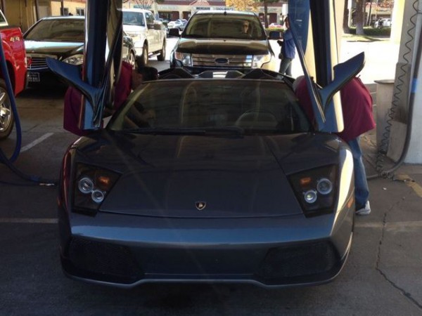 Lamborghini Murcielago Roadster front end view