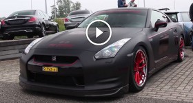 Mattblack Nissan GT-R with Akrapovic exhaust