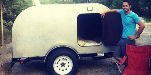 Unexperienced man assembles a trailer completely on his own - completely finished