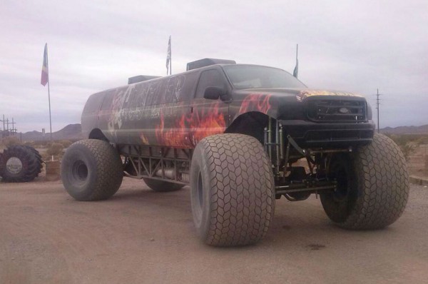 sin-city-hustler-monster-truck-right side front three quarters