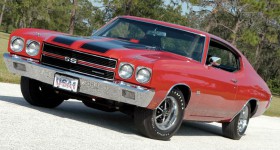 1970 Chevrolet Chevelle SS LS6 front three quarters - cl