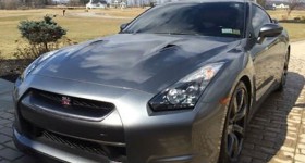 2009 Nissan GTR R35 front three quarters view - cl