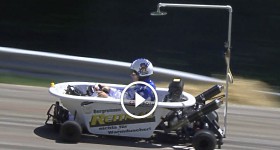 How to drive (drift) a bathtub on a Hillclimb Race! Hannes Roth
