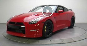 2012 Nissan GT-R front three quarters