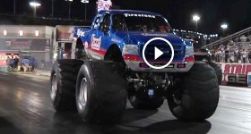 Bigfoot VS Jet Car