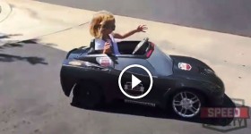 Damn...this girl is amazing!