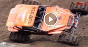 Off road 4x4 Extreme Crashes Compilation - Accidents & Fails 2015
