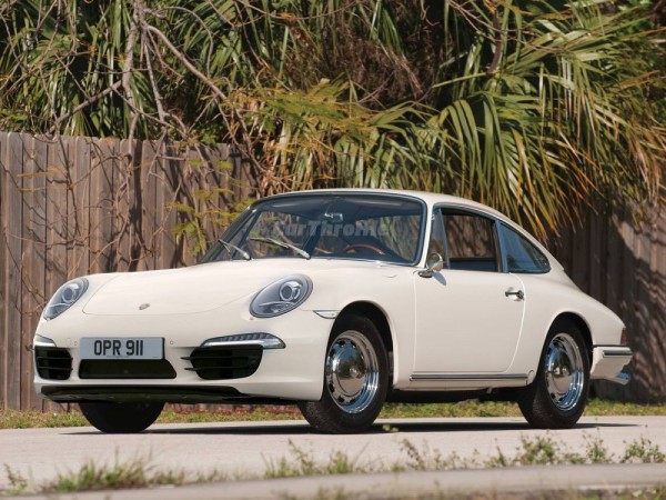 Porsche 911 Classic 991 911 front three quarters