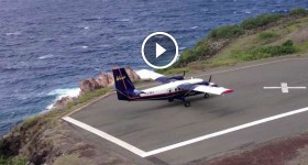 Shortest runway in the world ! (HD 1080p)
