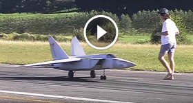The world's largest Mig 25 RC Scale model airplane - the test flight