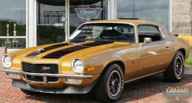 1970.5 Camaro Z28 front three quarters - cl