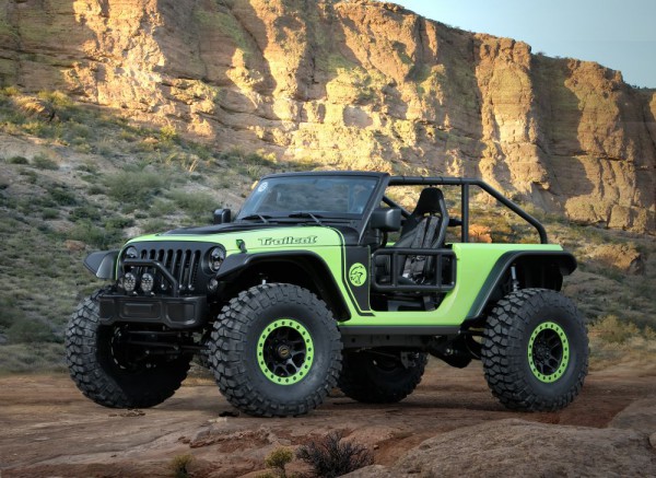 707 HP Hellcat Jeep Trailcat Concept front three quarters - big