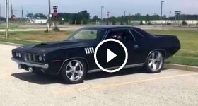 Ron Stangs '71 Cuda! Got boost