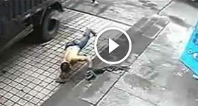 Exploding tire blows away the thief