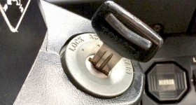 Car features - Toyota car key - cl